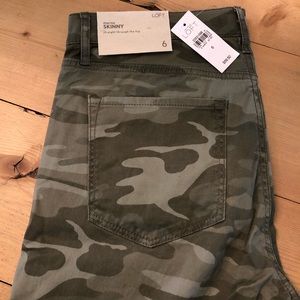 Camo LOFT brand jeans. Size 6.